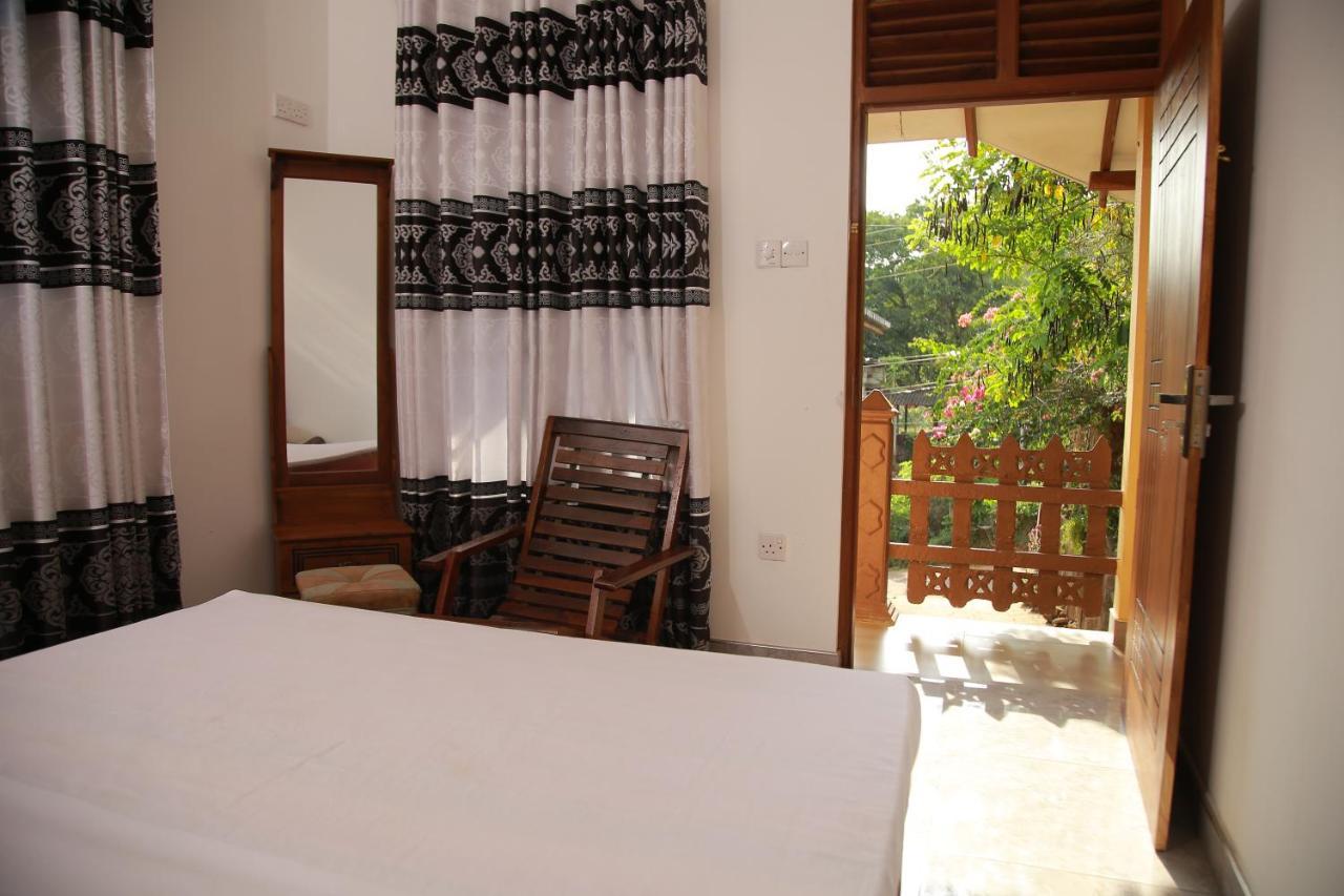 Guruge Guest House Ahangama Zewnętrze zdjęcie