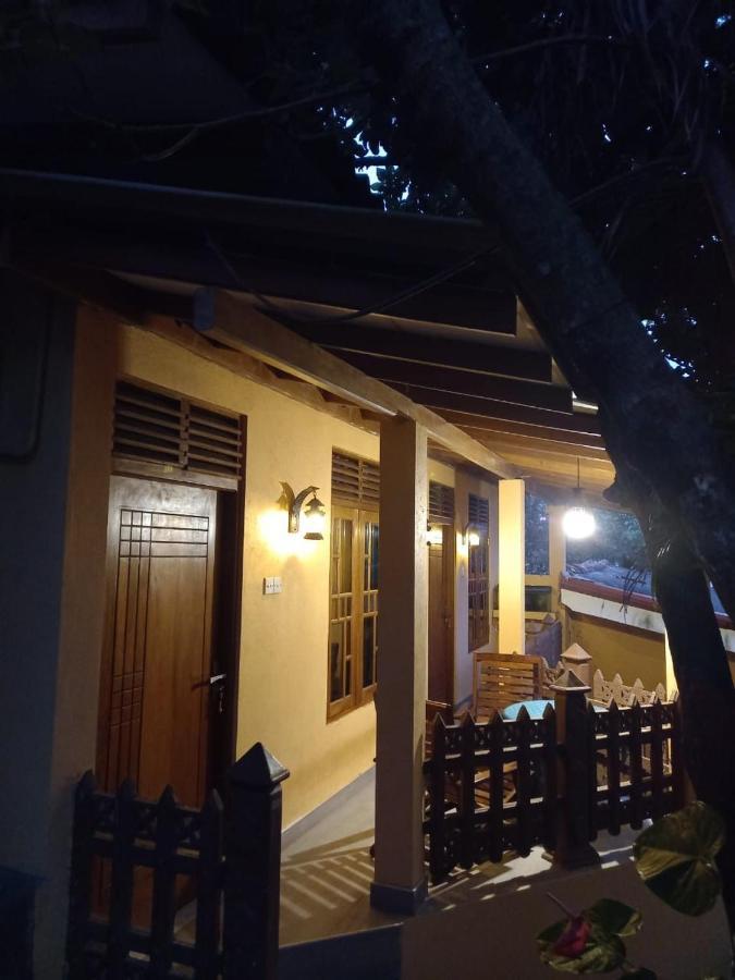 Guruge Guest House Ahangama Zewnętrze zdjęcie